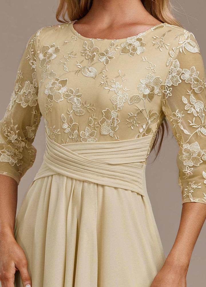 Elin™ - Champagnekjole med delikate broderier