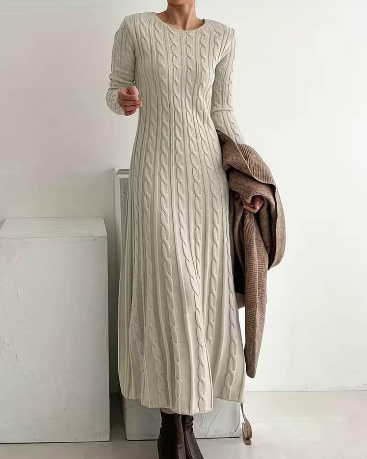 Torhild™ – Elegant lang kjole med kabelstrikk