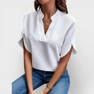 Beatrix | Elegant skjorte med V-hals